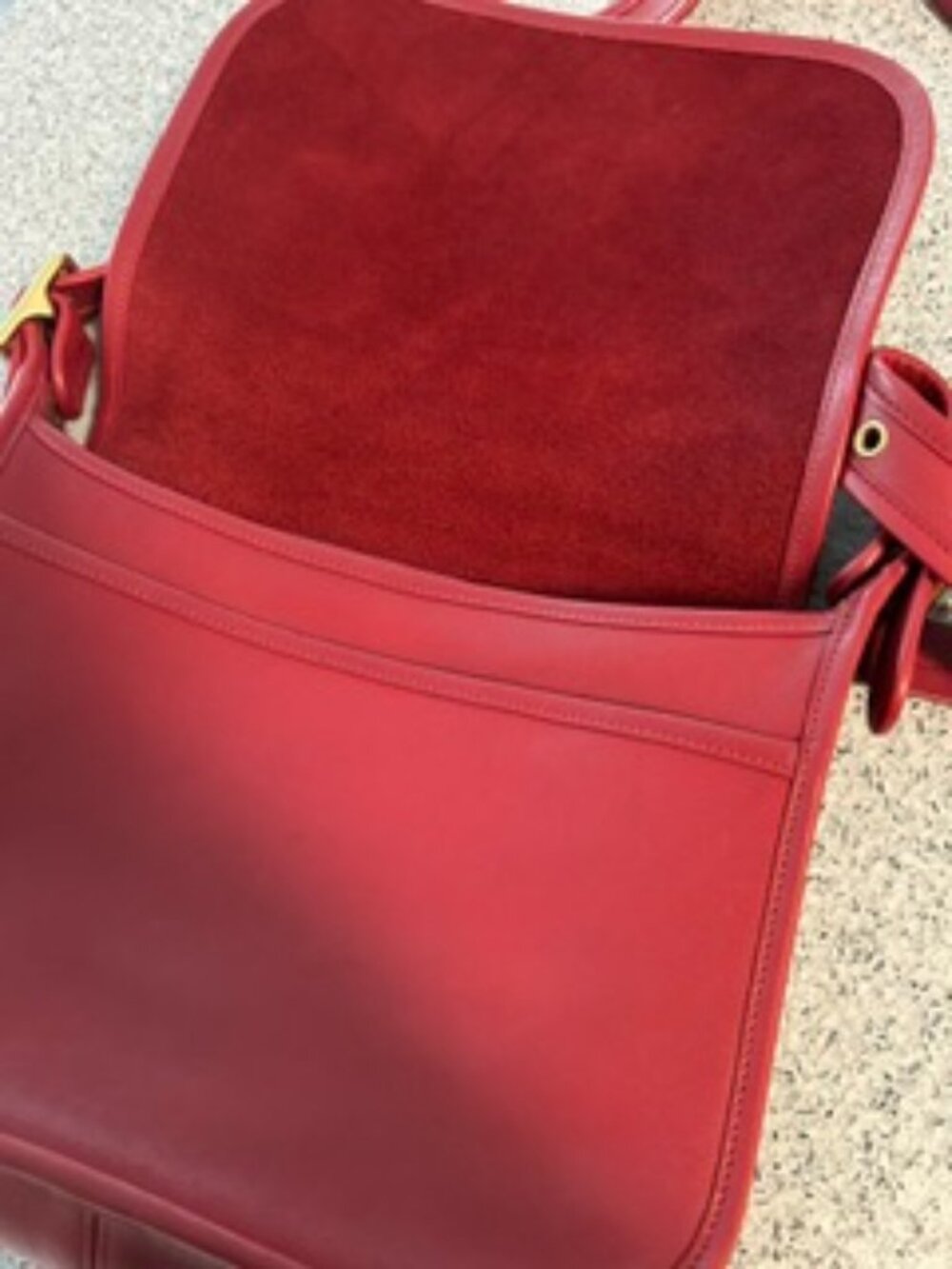 Coach Messenger Bag - Picture 3 of 6